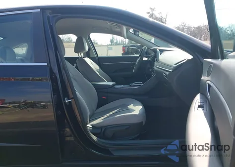 2021 Hyundai Sonata Se z USA, uszkodzony, nr VIN 5NPEG4JA2MH099266